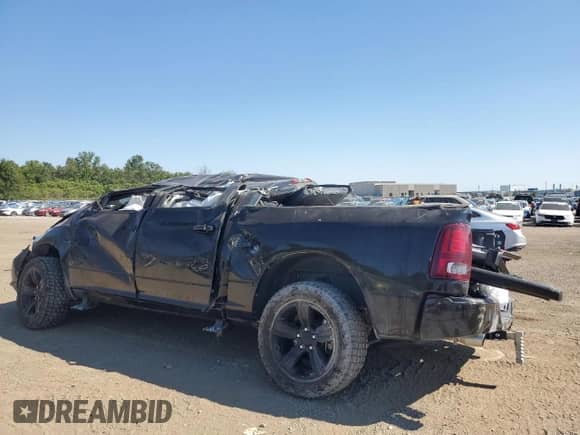 2018 Ram 1500 Night z VIN 1C6RR7MT2JS251593, wystawiony jako Copart lot #82051695 z przebiegiem Nie podano mil oraz Szkoda całkowita • Salvage title. Historia ofert i sprzedaży dostępna na DreamBid. Obrazek 2.