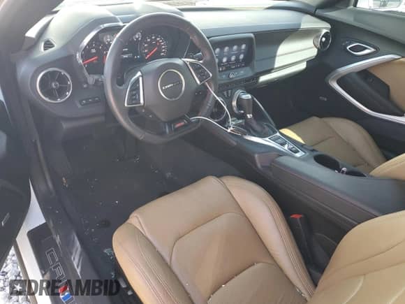 2024 Chevrolet Camaro 2SS z VIN 1G1FH3D73R0115922, wystawiony jako Copart lot #75877344 z przebiegiem 4 734 mil mil oraz Szkoda całkowita • Salvage title. Historia ofert i sprzedaży dostępna na DreamBid. Obrazek 8.