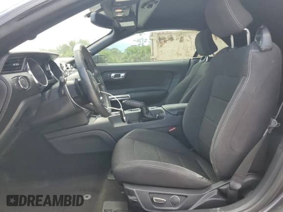 2017 Ford Mustang V6 с VIN 1FATP8EM4H5238649, выставлен на аукционе Copart как лот 59059685 с пробегом 102 156 миль миль и Списание • Salvage title. История ставок и продаж доступна на DreamBid. Изображение 7.