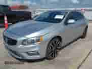 2018 Volvo S60 Dynamic с VIN YV126MFL2J2450619, выставлен на аукционе IAAI как лот 42494620 с пробегом 62 167 миль миль и . История ставок и продаж доступна на DreamBid. Изображение 17.