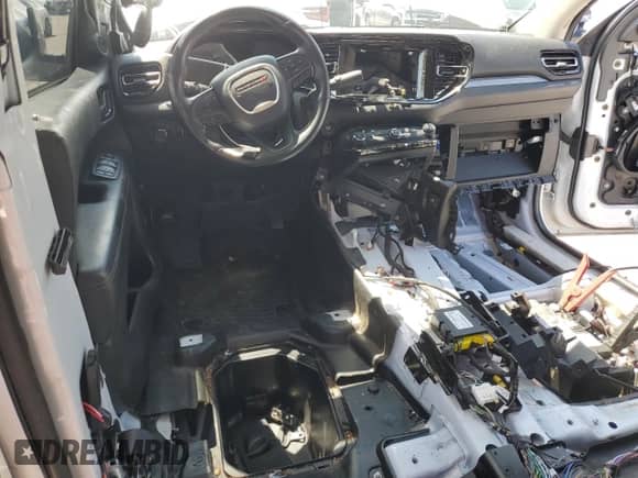 2021 Dodge Durango Pursuit z VIN 1C4RDJFG4MC643414, wystawiony jako Copart lot #66800195 z przebiegiem Nie podano mil oraz Szkoda całkowita • Salvage title. Historia ofert i sprzedaży dostępna na DreamBid. Obrazek 8.