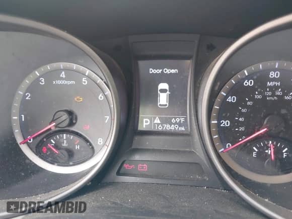 2015 Hyundai Santa Fe with VIN 5XYZTDLB5FG278768, listed as a IAAI auction lot 43264250 with 167,849 mi miles and . Bid and sale history available at DreamBid. Image 7.