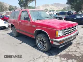 1989 Chevrolet Blazer с VIN 1GNCS18R9K8154721, выставлен на аукционе IAAI как лот 42462088 с пробегом 212 944 миль миль и . История ставок и продаж доступна на DreamBid. Изображение 1.