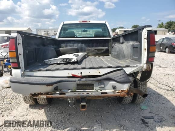 2001 Chevrolet Silverado 3500 z VIN 1GCJK34G01F121519, wystawiony jako Copart lot #68613815 z przebiegiem 285 359 mil mil oraz Szkoda całkowita • Salvage title. Historia ofert i sprzedaży dostępna na DreamBid. Obrazek 6.