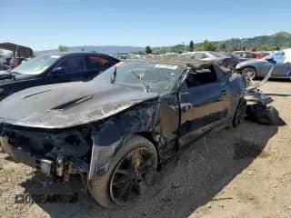 2018 Chevrolet Camaro 1SS z VIN 1G1FF3D79J0169588, wystawiony jako Copart lot #49740694 z przebiegiem 81 720 mil mil oraz Nie do naprawy • Non repairable. Historia ofert i sprzedaży dostępna na DreamBid. Obrazek 1.