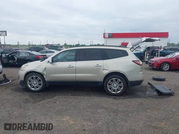 2014 Chevrolet Traverse LT с VIN 1GNKRGKD3EJ331588, выставлен на аукционе IAAI как лот 42053014 с пробегом 230 482 миль миль и . История ставок и продаж доступна на DreamBid. Изображение 14.