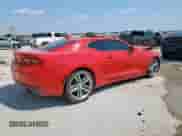 2018 Chevrolet Camaro 1LT с VIN 1G1FB1RS0J0119921, выставлен на аукционе Copart как лот 70053365 с пробегом 75 161 миль миль и Списание • Salvage title. История ставок и продаж доступна на DreamBid. Изображение 3.