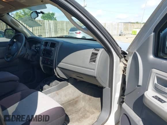 2006 Dodge Dakota SLT with VIN 1D7HE48K76S610868, listed as a IAAI auction lot 42542808 with 244,951 mi miles and . Bid and sale history available at DreamBid. Image 5.