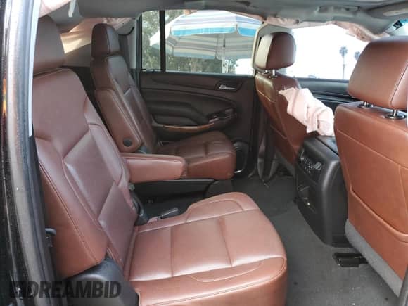 2019 Chevrolet Suburban с VIN 1GNSCJKJ7KR156988, выставлен на аукционе Copart как лот 45304475 с пробегом Не указан миль и Списание • Salvage title. История ставок и продаж доступна на DreamBid. Изображение 11.