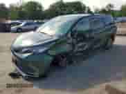 2022 Toyota Sienna XLE z VIN 5TDYSKFC4NS042721, wystawiony jako Copart lot #62636215 z przebiegiem Nie podano mil oraz Szkoda całkowita • Salvage title. Historia ofert i sprzedaży dostępna na DreamBid. Obrazek 1.