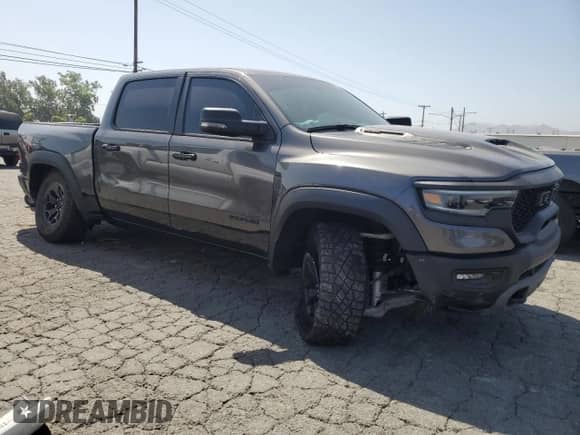 2023 Ram 1500 TRX z VIN 1C6SRFU96PN559454, wystawiony jako Copart lot #61220505 z przebiegiem 13 201 mil mil oraz Szkoda całkowita • Salvage title. Historia ofert i sprzedaży dostępna na DreamBid. Obrazek 4.