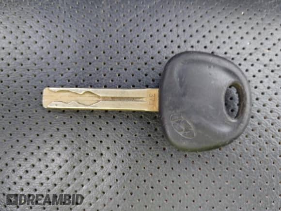 2011 Hyundai Elantra GLS z VIN KMHDC8AE5BU096720, wystawiony jako IAAI lot #42961373 z przebiegiem 214 111 mil mil oraz . Historia ofert i sprzedaży dostępna na DreamBid. Obrazek 11.