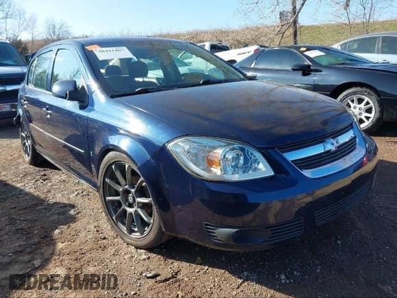 2009 Chevrolet Cobalt 1LT z VIN 1G1AT58H997137308, wystawiony jako IAAI lot #41905213 z przebiegiem 147 728 mil mil oraz . Historia ofert i sprzedaży dostępna na DreamBid. Obrazek 1.