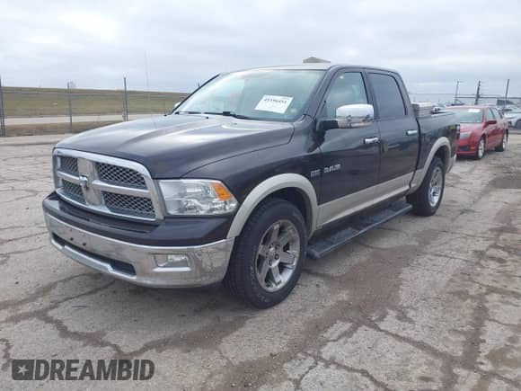 2010 Dodge 1500 SLT с VIN 1D7RV1CT3AS232723, выставлен на аукционе IAAI как лот 41196451 с пробегом 295 162 миль миль и . История ставок и продаж доступна на DreamBid. Изображение 2.