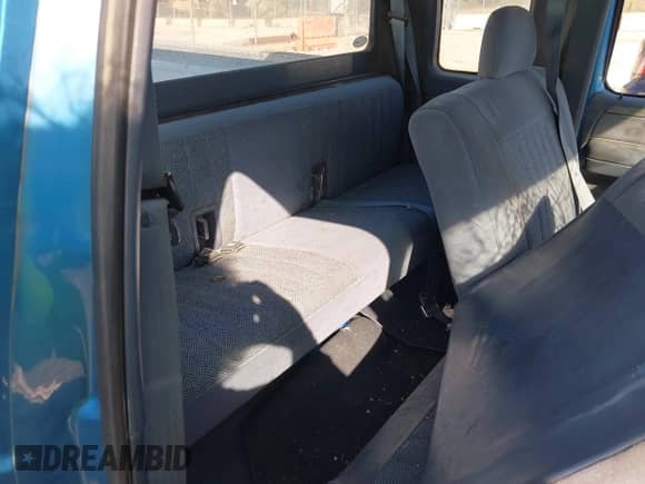 1992 Ford F-150 with VIN 1FTEX14H4NKB55797, listed as a IAAI auction lot 43392031 with 186,163 mi miles and . Bid and sale history available at DreamBid. Image 8.