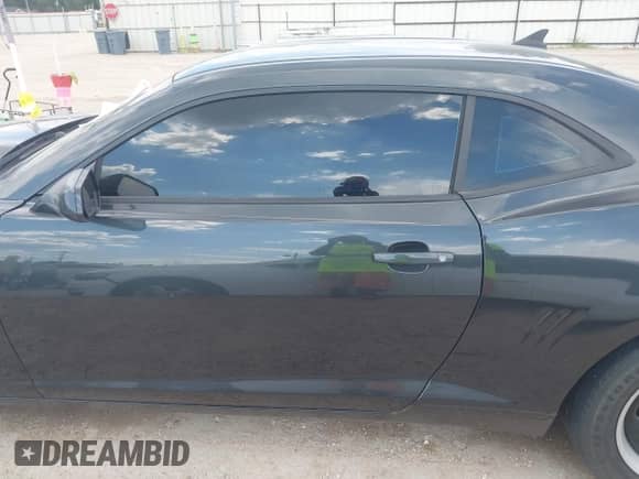 2012 Chevrolet Camaro 2LS z VIN 2G1FA1E39C9194062, wystawiony jako IAAI lot #43276446 z przebiegiem 152 367 mil mil oraz . Historia ofert i sprzedaży dostępna na DreamBid. Obrazek 14.