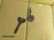 2005 Jeep Wrangler X z VIN 1J4FA39S85P370585, wystawiony jako IAAI lot #43444382 z przebiegiem Nie podano mil oraz . Historia ofert i sprzedaży dostępna na DreamBid. Obrazek 11.