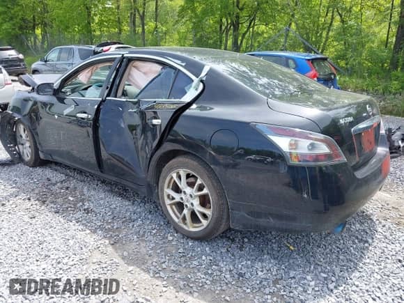 2013 Nissan Maxima SV z VIN 1N4AA5AP4DC801955, wystawiony jako IAAI lot #42341827 z przebiegiem 180 982 mil mil oraz . Historia ofert i sprzedaży dostępna na DreamBid. Obrazek 3.