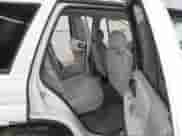 2007 Chevrolet TrailBlazer LT z VIN 1GNDT13S872291493, wystawiony jako IAAI lot #43500129 z przebiegiem 130 000 mil mil oraz . Historia ofert i sprzedaży dostępna na DreamBid. Obrazek 8.