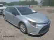 2022 Toyota Corolla L z VIN JTDDPMAE7N3013963, wystawiony jako IAAI lot #42332328 z przebiegiem 47 384 mil mil oraz . Historia ofert i sprzedaży dostępna na DreamBid. Obrazek 1.