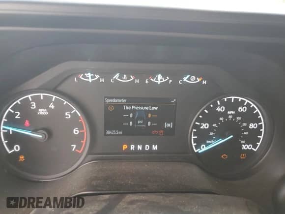 2024 Ford F-250 XL z VIN 1FT8X2BA7RED01431, wystawiony jako Copart lot #81092425 z przebiegiem 38 425 mil mil oraz Szkoda całkowita • Salvage title. Historia ofert i sprzedaży dostępna na DreamBid. Obrazek 9.