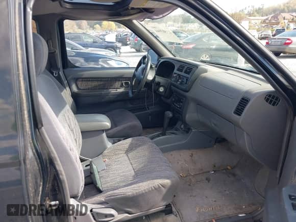 2000 Nissan Frontier XE с VIN 1N6ED26T8YC307768, выставлен на аукционе IAAI как лот 43503944 с пробегом 172 777 миль миль и . История ставок и продаж доступна на DreamBid. Изображение 5.