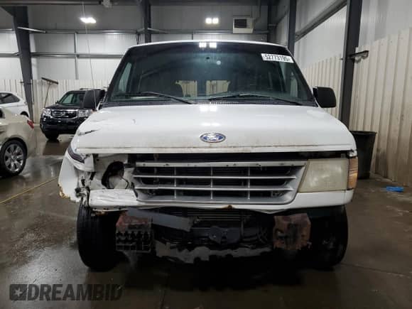 1994 Ford Econoline Cargo with VIN 1FDEE14NXRHA01931, listed as a Copart auction lot 52773195 with 274,770 mi miles and Salvage title. Bid and sale history available at DreamBid. Image 5.