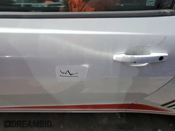 2011 Chevrolet Camaro 2SS с VIN 2G1FK3DJ8B9160184, выставлен на аукционе Copart как лот 60530445 с пробегом Не указан миль и На запчасти • Non repairable. История ставок и продаж доступна на DreamBid. Изображение 13.