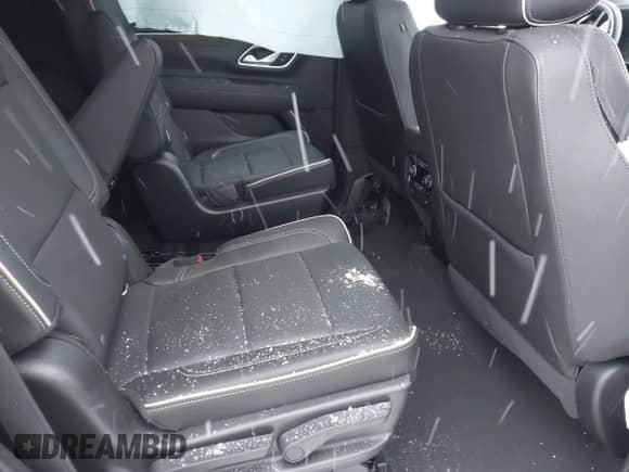 2021 Chevrolet Tahoe Premier с VIN 1GNSKSKD0MR167840, выставлен на аукционе IAAI как лот 41276376 с пробегом 22 585 миль миль и . История ставок и продаж доступна на DreamBid. Изображение 8.