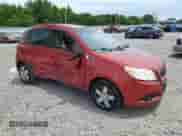 2011 Chevrolet Aveo LS z VIN KL1TD6DEXBB133793, wystawiony jako Copart lot #65723304 z przebiegiem Nie podano mil oraz Szkoda całkowita • Salvage title. Historia ofert i sprzedaży dostępna na DreamBid. Obrazek 4.