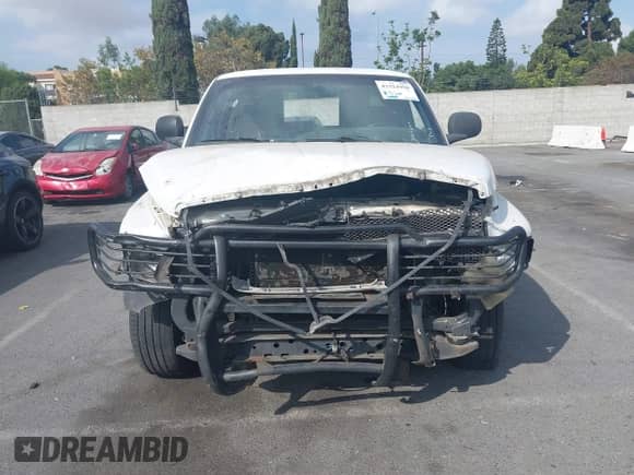 1998 Dodge 1500 with VIN 3B7HC13Y8WG176185, listed as a IAAI auction lot 43324950 with 257,836 mi miles and . Bid and sale history available at DreamBid. Image 12.