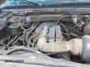 2002 Ford F-150 XL z VIN 1FTRX17212NB91563, wystawiony jako IAAI lot #42762900 z przebiegiem 185 485 mil mil oraz . Historia ofert i sprzedaży dostępna na DreamBid. Obrazek 12.