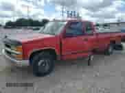 1998 Chevrolet Silverado 1500 z VIN 1GCEC19R2WE165144, wystawiony jako Copart lot #70020375 z przebiegiem 354 838 mil mil oraz Szkoda całkowita • Salvage title. Historia ofert i sprzedaży dostępna na DreamBid. Obrazek 1.