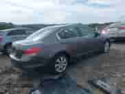 2009 Honda Accord EX z VIN 1HGCP26719A106135, wystawiony jako IAAI lot #43188400 z przebiegiem 115 874 mil mil oraz . Historia ofert i sprzedaży dostępna na DreamBid. Obrazek 4.