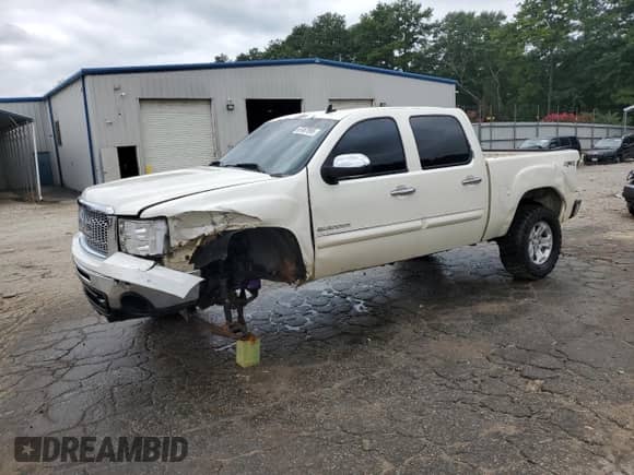 2013 GMC Sierra 1500 SLT с VIN 3GTP2WE73DG173028, выставлен на аукционе Copart как лот 67487995 с пробегом 226 951 миль миль и Списание • Salvage title. История ставок и продаж доступна на DreamBid. Изображение 1.