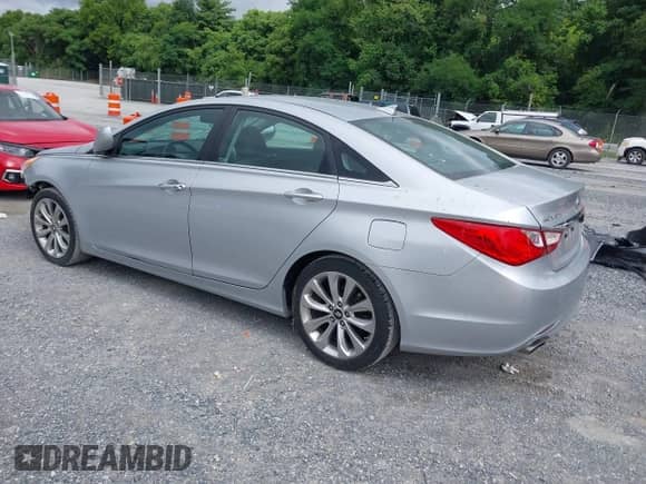 2013 Hyundai Sonata Limited with VIN 5NPEC4AC4DH759594, listed as a IAAI auction lot 42763317 with 105,253 mi miles and . Bid and sale history available at DreamBid. Image 3.