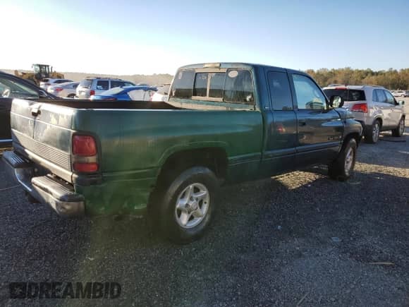 1999 Dodge 1500 с VIN 1B7HC13Y2XJ551486, выставлен на аукционе Copart как лот 75904534 с пробегом 250 625 миль миль и Списание • Salvage title. История ставок и продаж доступна на DreamBid. Изображение 3.