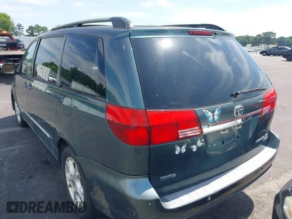 2005 Toyota Sienna XLE z VIN 5TDZA22C05S370201, wystawiony jako IAAI lot #42482161 z przebiegiem 359 646 mil mil oraz . Historia ofert i sprzedaży dostępna na DreamBid. Obrazek 3.
