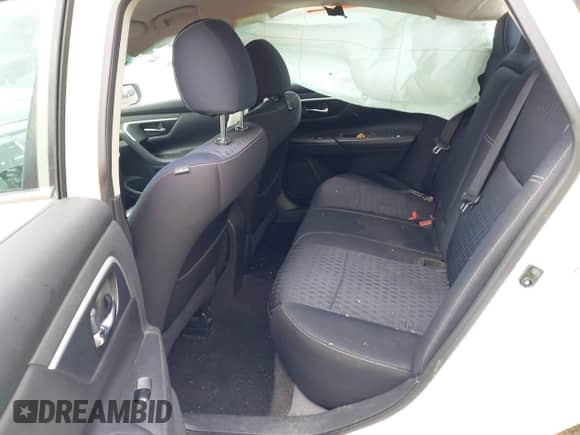 2016 Nissan Altima S with VIN 1N4AL3AP8GC237245, listed as a IAAI auction lot 43302477 with 119,618 mi miles and . Bid and sale history available at DreamBid. Image 8.