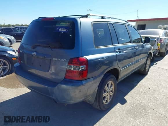 2006 Toyota Highlander with VIN JTEGP21A360094408, listed as a IAAI auction lot 43588439 with 186,732 mi miles and . Bid and sale history available at DreamBid. Image 4.