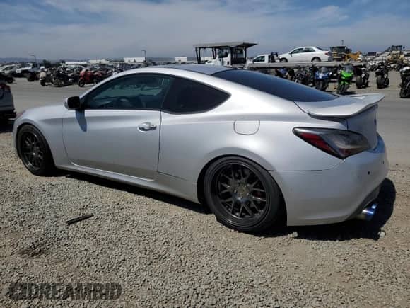 2015 Hyundai Genesis Coupe 3.8L Base с VIN KMHHU6KJ7FU130581, выставлен на аукционе Copart как лот 65185225 с пробегом 77 475 миль миль и Списание • Salvage title. История ставок и продаж доступна на DreamBid. Изображение 2.