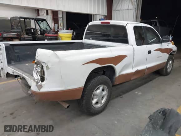 1997 Dodge Dakota с VIN 1B7GL23X2VS269297, выставлен на аукционе IAAI как лот 42605030 с пробегом 175 140 миль миль и . История ставок и продаж доступна на DreamBid. Изображение 4.