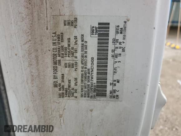 2000 Ford F-150 XL z VIN 1FTRX17W7YNC12430, wystawiony jako Copart lot #66036385 z przebiegiem Nie podano mil oraz Nie do naprawy • Non repairable. Historia ofert i sprzedaży dostępna na DreamBid. Obrazek 12.