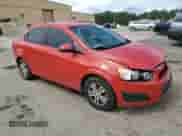 2012 Chevrolet Sonic LS z VIN 1G1JA5SH8C4149814, wystawiony jako Copart lot #81399975 z przebiegiem 97 391 mil mil oraz Szkoda całkowita • Salvage title. Historia ofert i sprzedaży dostępna na DreamBid. Obrazek 4.