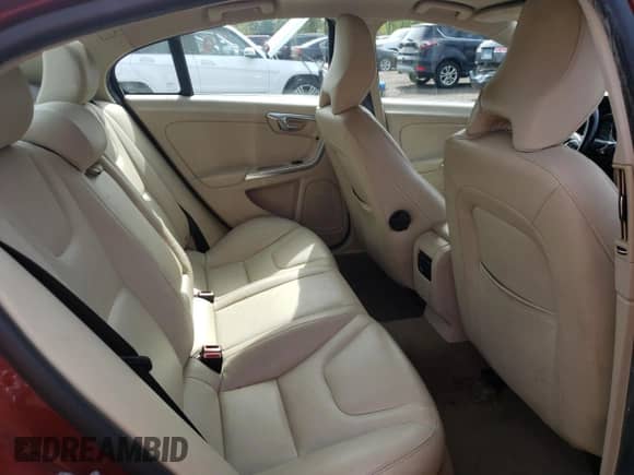 2015 Volvo S60 T5 Premier с VIN YV1612TB6F1306228, выставлен на аукционе Copart как лот 81889885 с пробегом 234 528 миль миль и Чистый • Clean title. История ставок и продаж доступна на DreamBid. Изображение 10.