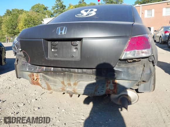 2009 Honda Accord LX с VIN 1HGCP26349A194448, выставлен на аукционе IAAI как лот 43375087 с пробегом 182 314 миль миль и . История ставок и продаж доступна на DreamBid. Изображение 6.