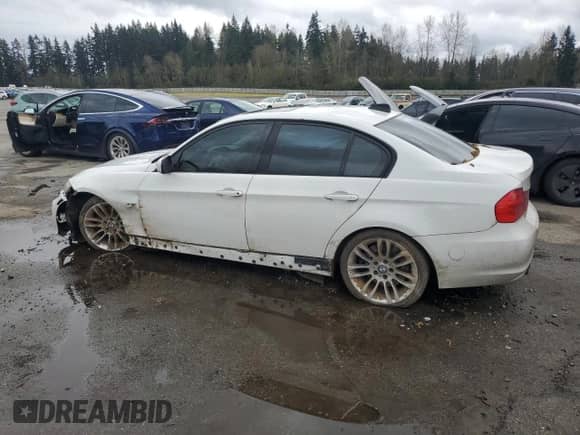 2010 BMW 3 Series 335d с VIN WBAPN7C56AA779140, выставлен на аукционе Copart как лот 51093295 с пробегом 164 957 миль миль и Списание • Salvage title. История ставок и продаж доступна на DreamBid. Изображение 2.