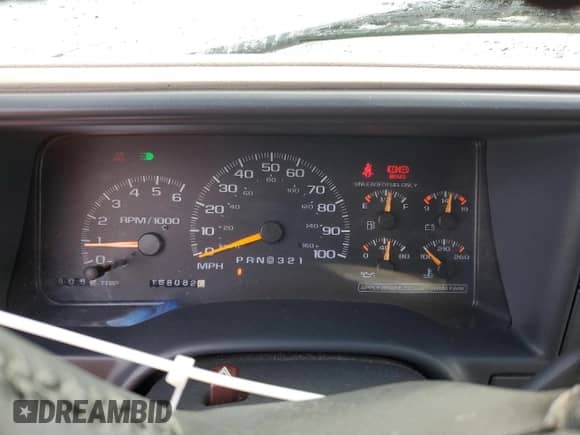 1998 GMC Sierra 1500 с VIN 2GTEC19R9W1535037, выставлен на аукционе Copart как лот 45020785 с пробегом 168 082 миль миль и Списание • Salvage title. История ставок и продаж доступна на DreamBid. Изображение 9.