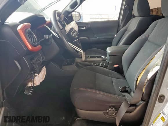 2019 Toyota Tacoma SR with VIN 3TMCZ5ANXKM271710, listed as a Copart auction lot 80954785 with 113,567 mi miles and Salvage title. Bid and sale history available at DreamBid. Image 7.