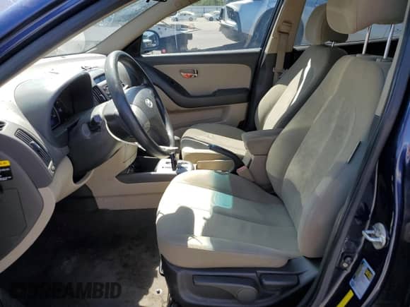 2010 Hyundai Elantra SE с VIN KMHDU4AD0AU921929, выставлен на аукционе Copart как лот 67372375 с пробегом 114 613 миль миль и Списание • Salvage title. История ставок и продаж доступна на DreamBid. Изображение 7.